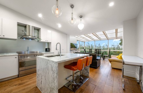 Woollahra House | Superb Location Between City & Bondi Beach in Bondi Junction