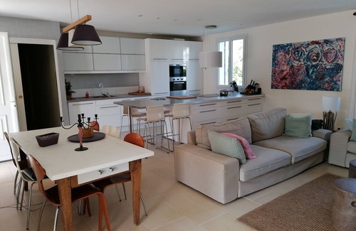 Castillon-du-Gard House | Superb modern villa, 5 bedrooms, large swimming pool, garden, 3 terraces
