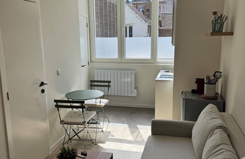 Altitude 100 Apartment | Superb One bedroom apartment