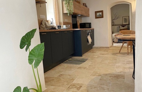 Vallabrix Apartment | Superb single-storey apartment in the heart of a peaceful village. Near Uzès.