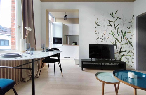 Baudour Apartment | Superbe appartement a cote de la Grande Place de Saint Ghislain.n