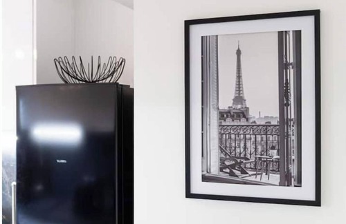 Billancourt–Rives de Seine Apartment | Superbe Appartement Dans un Parc Surplombant Paris