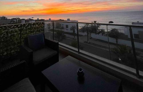Plage des Nations Apartment | Superbe appartement vue sur mer