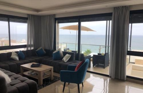 Plage des Nations Apartment | Superbe appartement vue sur mer