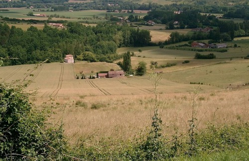 Cordes-sur-Ciel Other | Superbly Renovated Stone Farmhouse in 2¼ Acres with Private Pool, Free Wifi