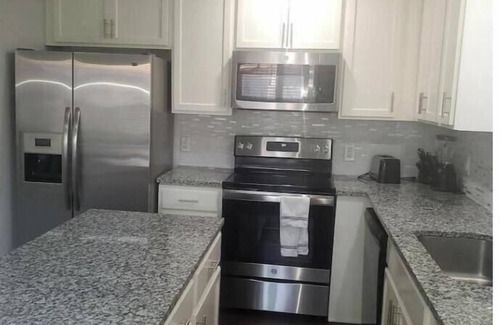 North Arlington House | SUPERHOST/Luxury Duplex; Crib; AT&T Stadium/6 Flags< 3 milesnn