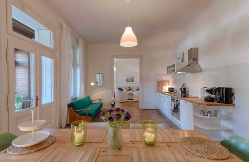 Reichenau an der Rax Apartment | Superior Apartment mit Einem Schlafzimmer und Gartenblick - Top 2 - Landhaus Blauer Spatz