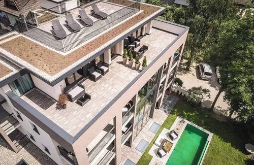 Sand in Taufers Apartment | Superior Apartment with Mountain View, Terrace, Spa, Garden & Pool