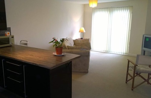 Sheffield Apartment | Superior Apartment at Your Travel Stop Craggside