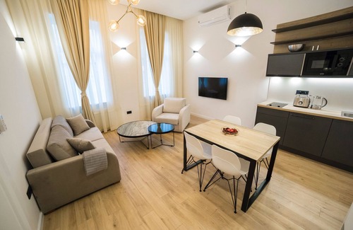 Old Town Apartment | Superior Apartment is stylish and family-friend apartment with best location.