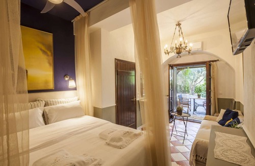 Paradhisos Hotel | Superior double room