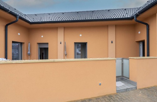 Parndorf House | Superior double room with terrace - sunny Pannonia