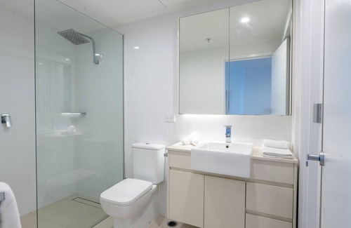 Toowong Apartment | Superior One Bedroom Apartment