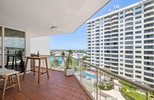 Mooloolaba Apartment | Superior One-Bedroom Penthouse & Rooftop Sandcastles Resort