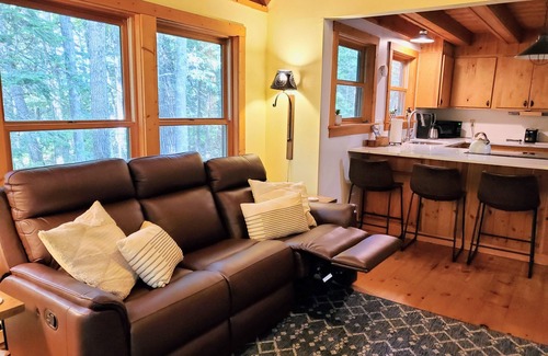 Red Cliff Cabin | Superior Sanctuary: Refined Rustic in the Woods by the Beach, Trails