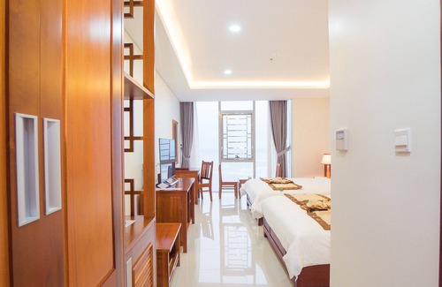 Dong Hoi Hotel | Superior Triple Room in 4 star Hotel
