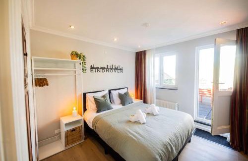Stratum Apartment | Supreme 75m2 Two-Bedroom Apartment - VW142