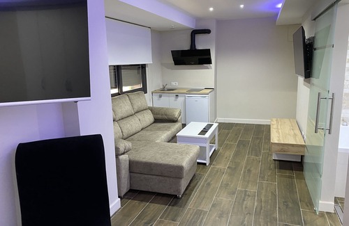 Linares Apartment | Supreme Gold