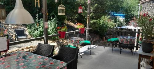 Prades-sur-Vernazobre Bed & Breakfast | Sur la Bonnefooi