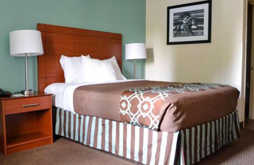Bowling Green Hotel | SureStay Hotel by Best Western Bowling Green North