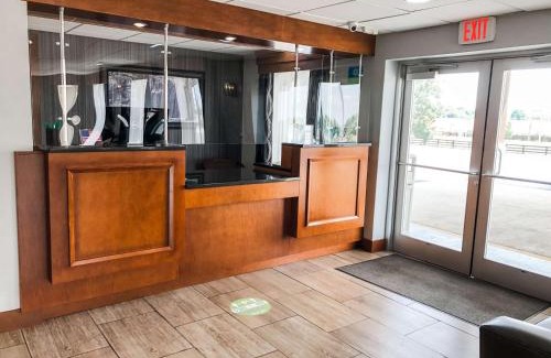 Bowling Green Hotel | SureStay Hotel by Best Western Bowling Green North