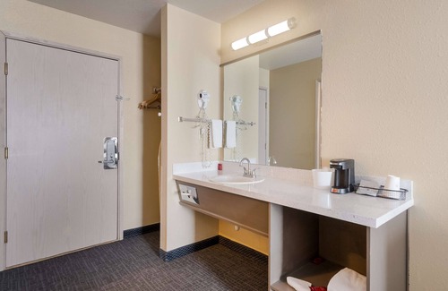 Wells Hotel | SureStay Hotel by Best Western Wells