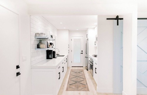 Clairemont House | Surf Farm House with backyard Oasis and Jacuzzi!