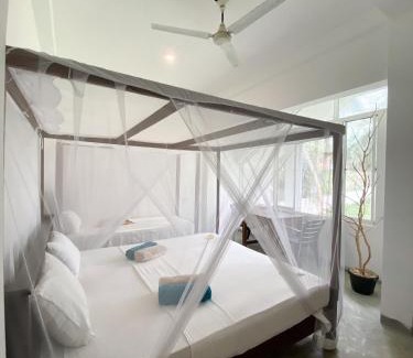 Nilwella House | Surf Home Stay Hiriketiya