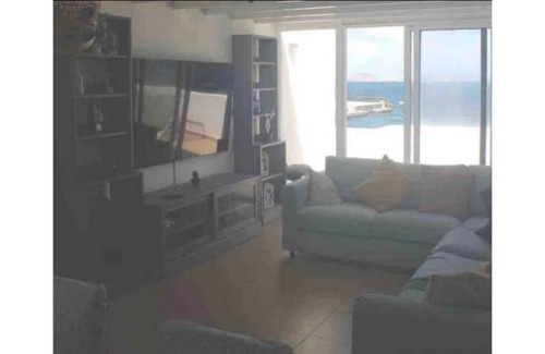 Caleta de Famara House | Surf house famara Lanzarote cezar manrique
