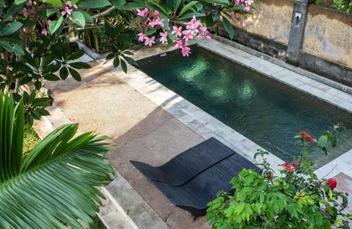 Suraberata Villa | Surf House Santai Villa Balian