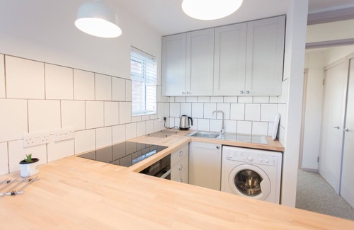Wittering Apartment | Surfer's Retreat