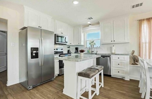 Surfside Beach House | 🌴Surfside Paradise #5-Amazing views, lift, EV chg🌴