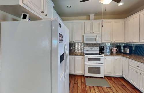 Surfside Beach House | Surfside Sunshine