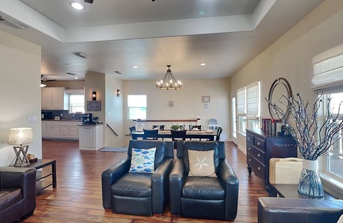 Surfside Beach House | Surfside Sunshine