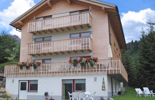 Schroecken Apartment | surrounded by breathtaking mountain scenery, balcony, garden, playground, WiFi, grill