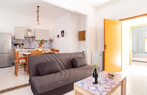 Gallina Villa | Surrounded by greenery in total relaxation and a 5-minute walk from the sea