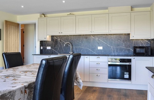 Kilnwick Cottage | Surrounded by open countryside on a working farm.