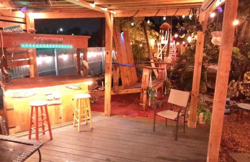 Greenacres Apartment | Susan and Ledif's Tropical Hideaway