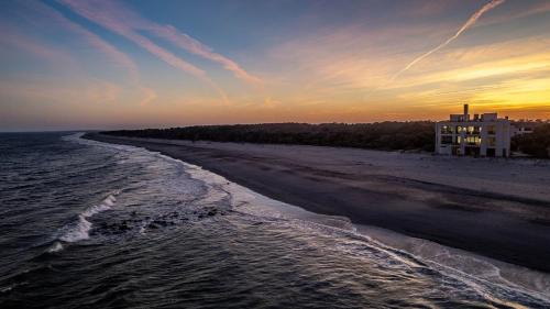 Debordieu Colony House | Sutherland home by Peace Vacations