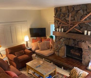 Elkhorn Apartment | SV Wildflower Condo 3 Bed 3 Bath w SV INN pool access- No PETS!