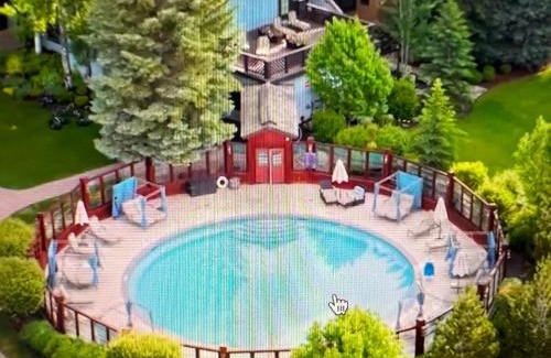 Elkhorn Apartment | SV Wildflower Condo 3 Bed 3 Bath w SV INN pool access- No PETS!