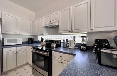 Sunset Lakes House | SV2925 - 4 Bedroom w/Pool Close to Disney