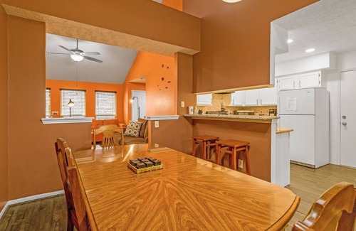 Greater Fondren Southwest House | "SW Houston Eclectic Living" Long Stays Welcome!