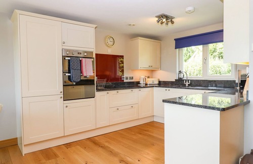 Eleighwater Cottage | SWANDOWN, 16 NETHERHAYE, with pool in Cricket St. Thomas