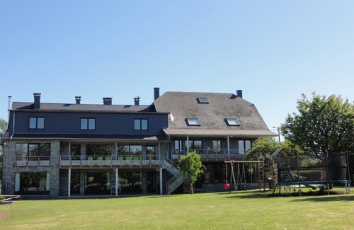 Robertville House | Swanky Holiday Home in Waimes with Indoor Swimming Pool