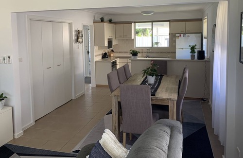 Swansea House | Swansea on Lake Macquarie