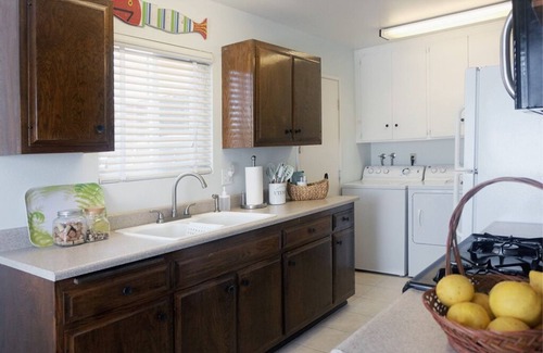 Mira Costa House | Sweet 2 Bedroom Cottage 10 minutes from the beach
