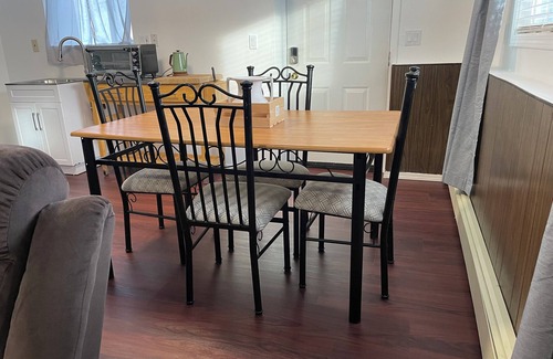 Northeast Anchorage House | Sweet Caroline w/Mtn view. Entire Downstairs Unit. Quiet family-friendly