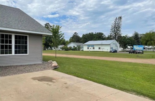 Crosby Apartment | Sweet Escape, next to C-I bike/snowmobile trail.