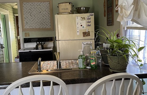 St. Clair County House | Sweet Farm Stay